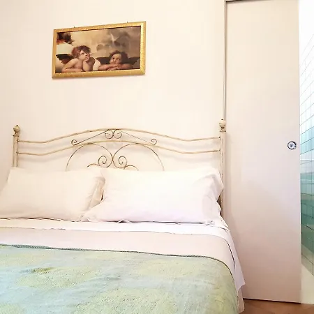 B&B All'ombra Degli Ulivi 오스투니