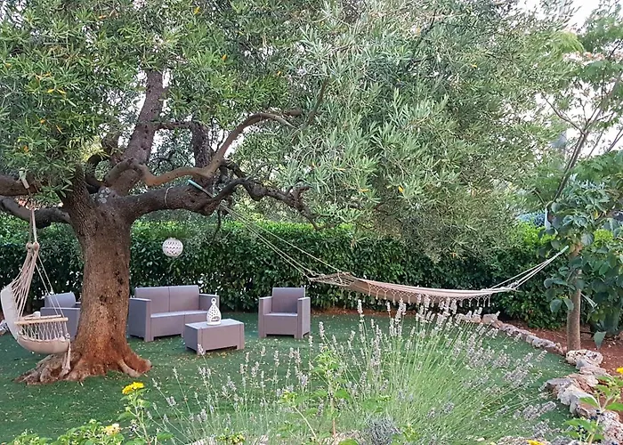 All'ombra Degli Ulivi 4*