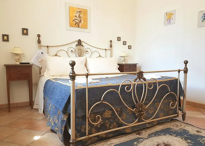 All'ombra Degli Ulivi Bed & Breakfast Ostuni