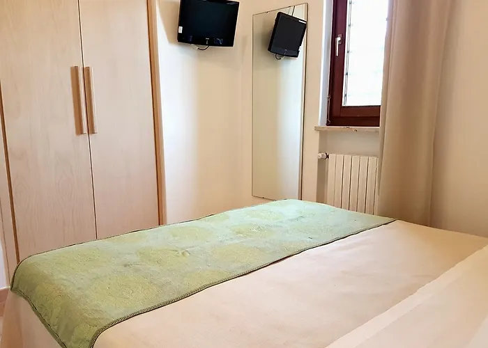 All'ombra Degli Ulivi